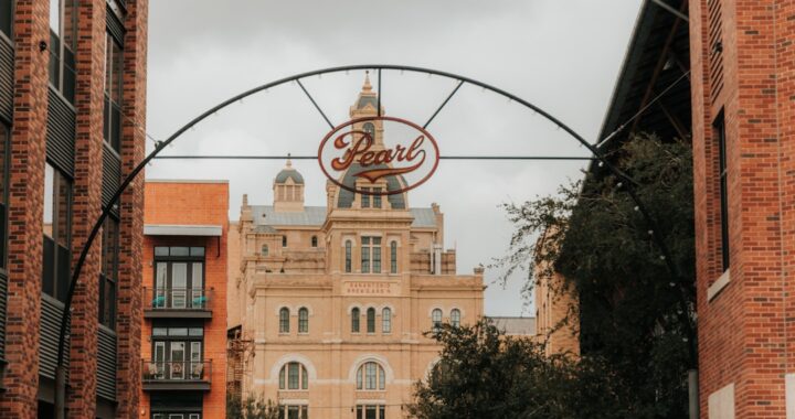 Iconic Tower of the Americas: A Must-See Landmark